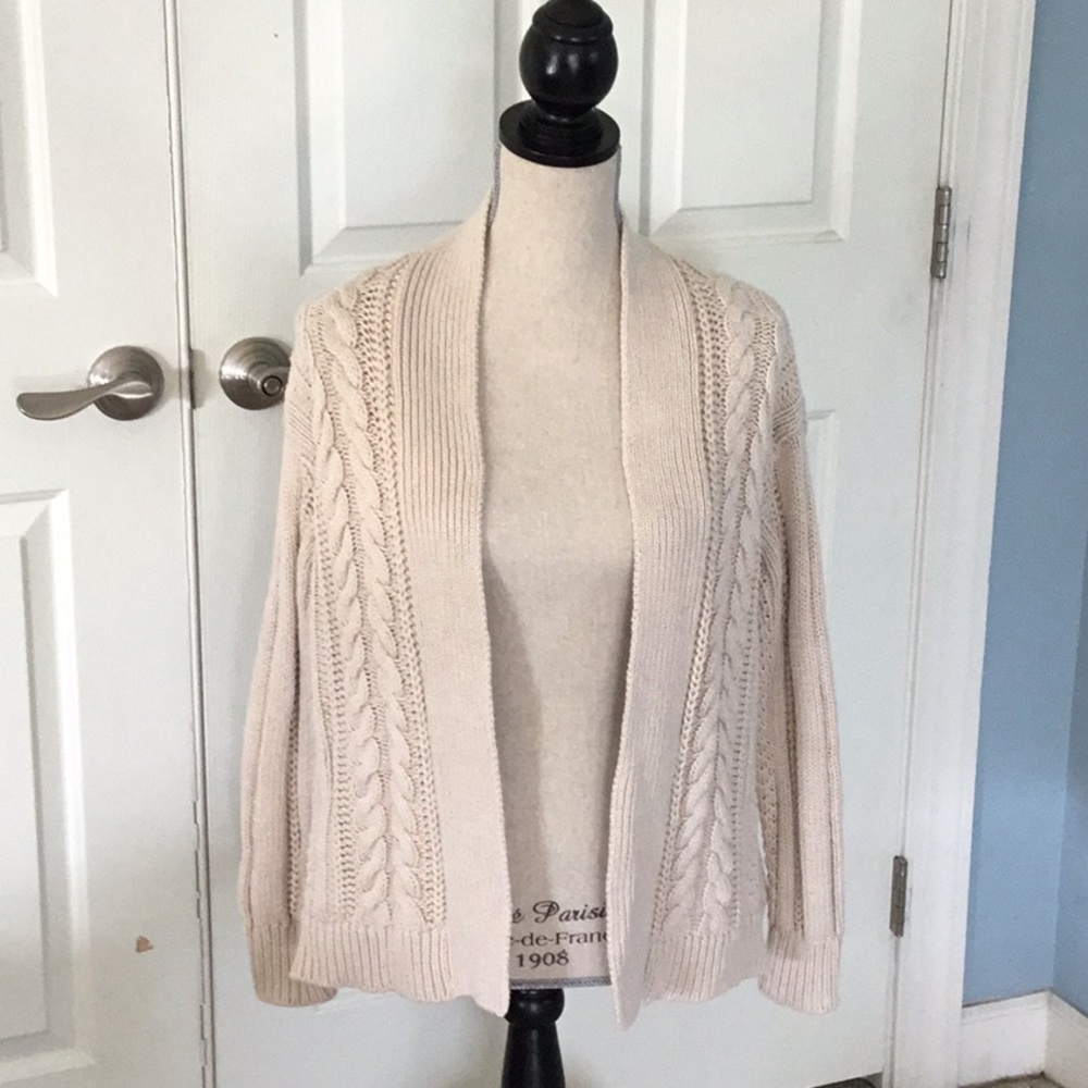 Women’s cardigan sweater